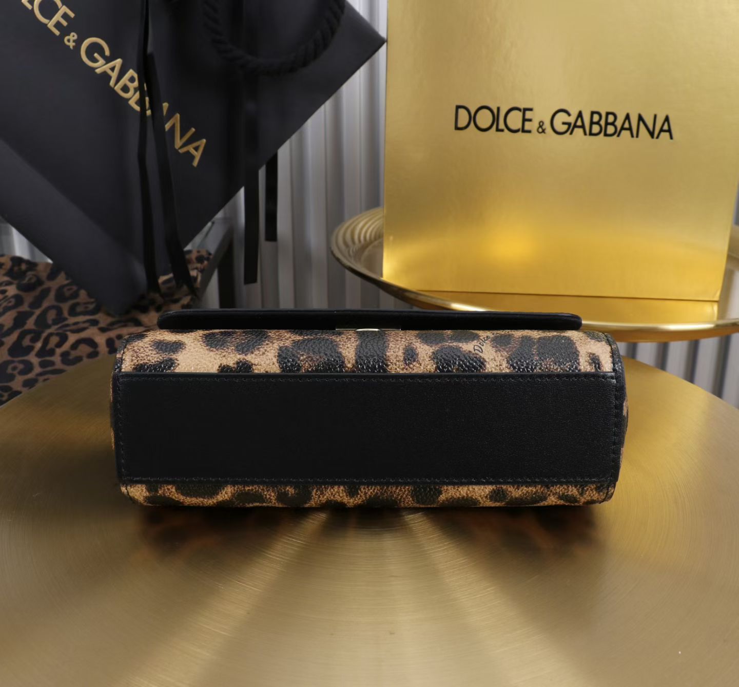 DOLCE & GABBANA
