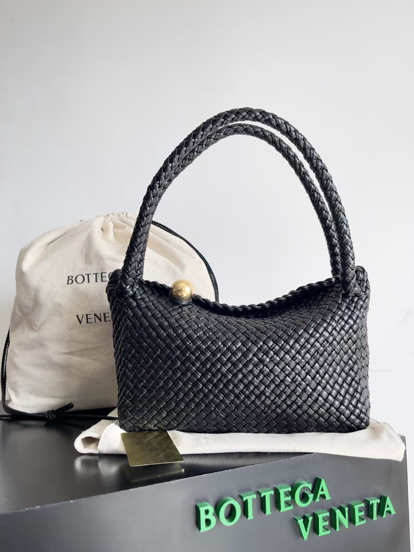 BOTTEGA VENETA