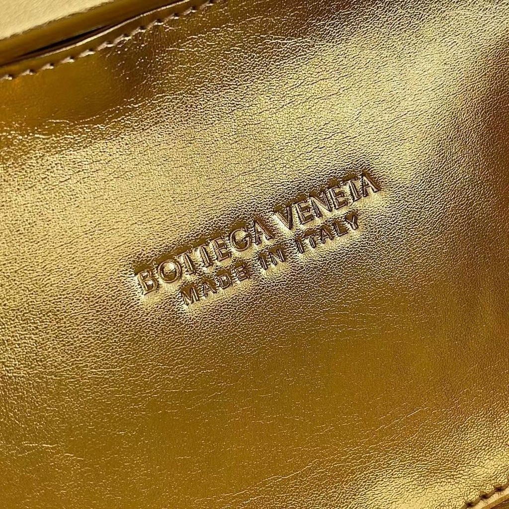 BOTTEGA VENETA
