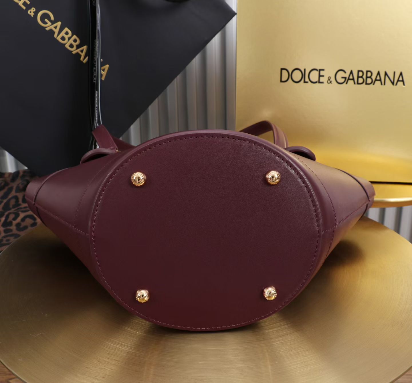 DOLCE & GABBANA