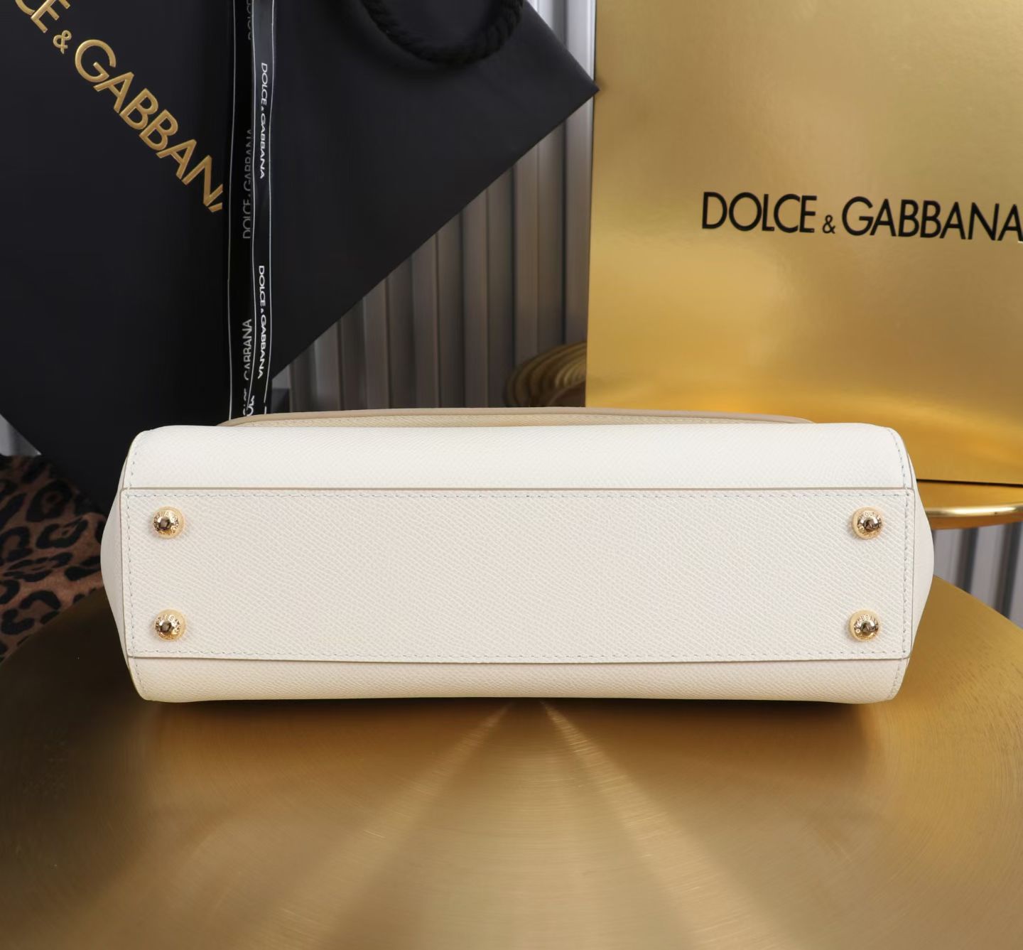 DOLCE & GABBANA