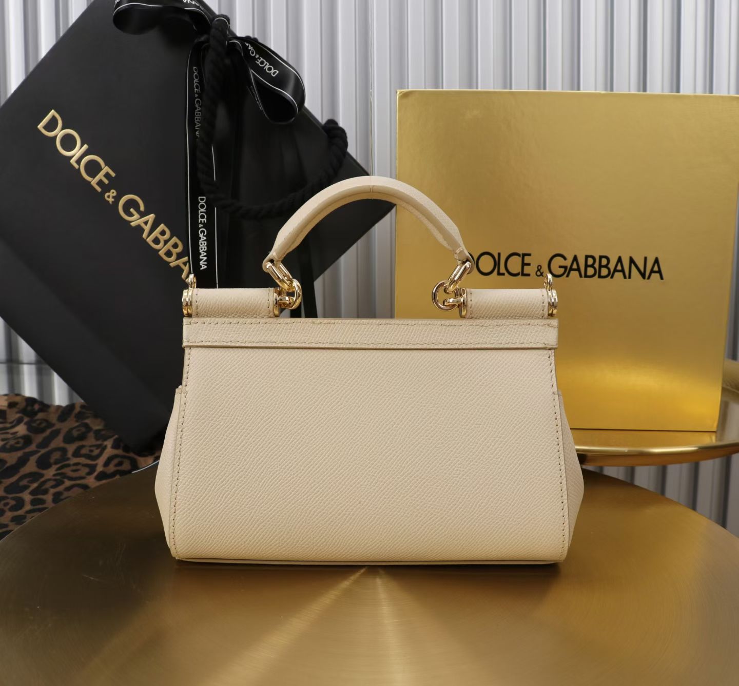 DOLCE & GABBANA