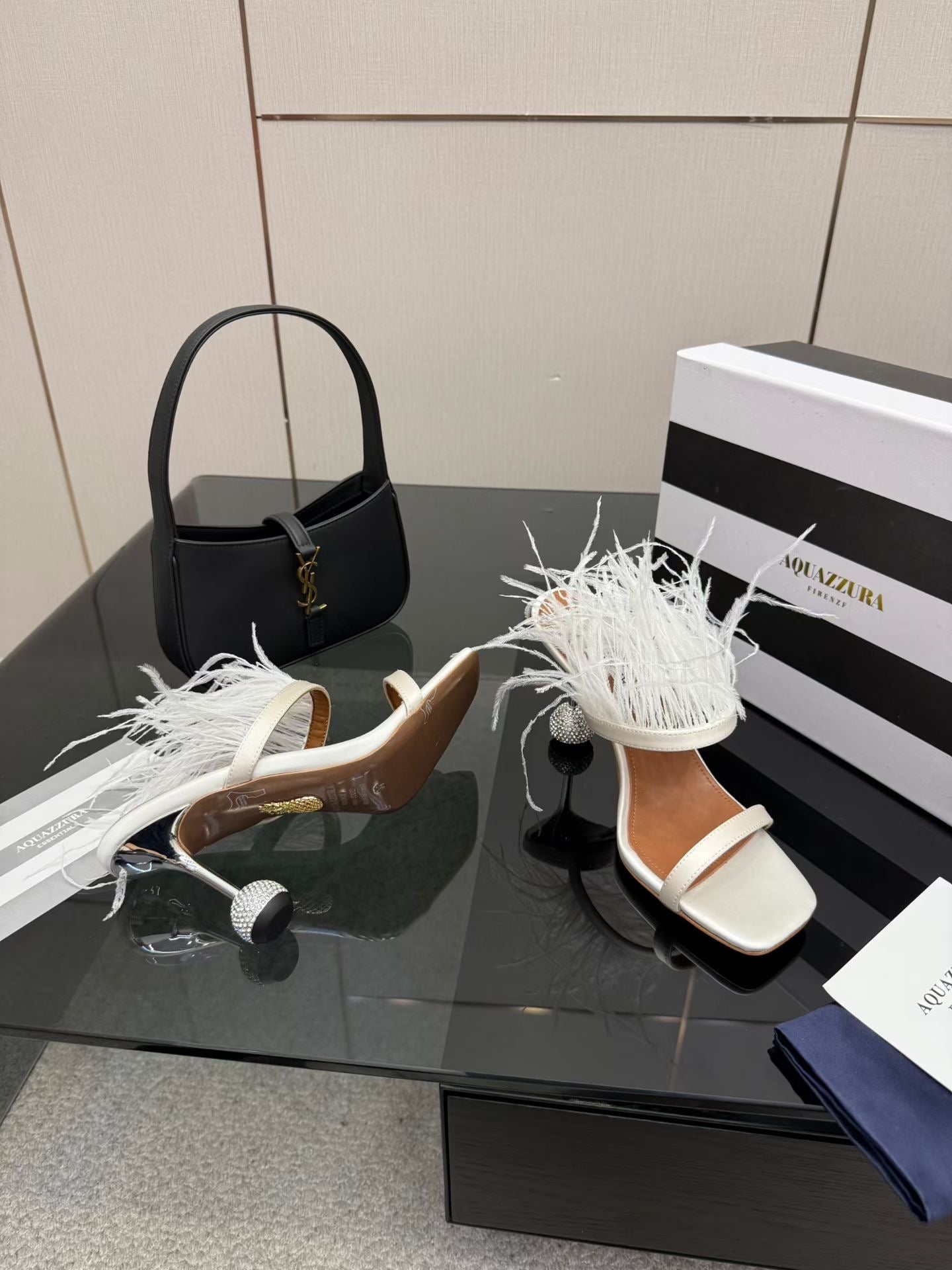 AQUAZZURA