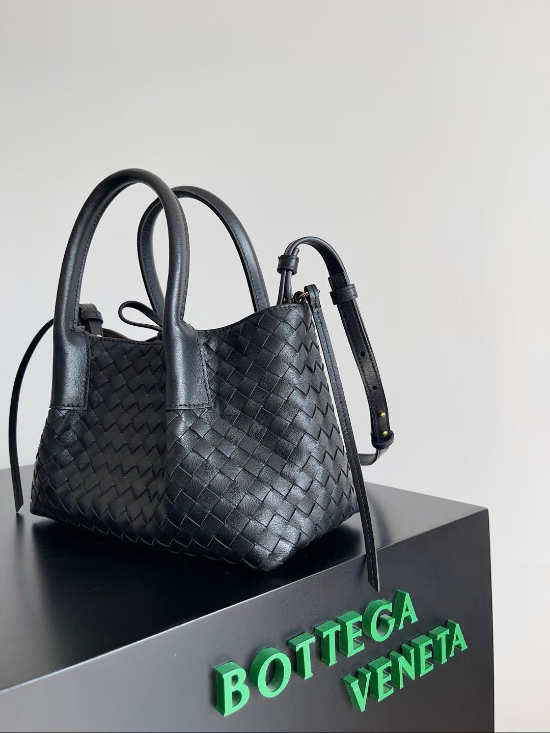BOTTEGA VENETA