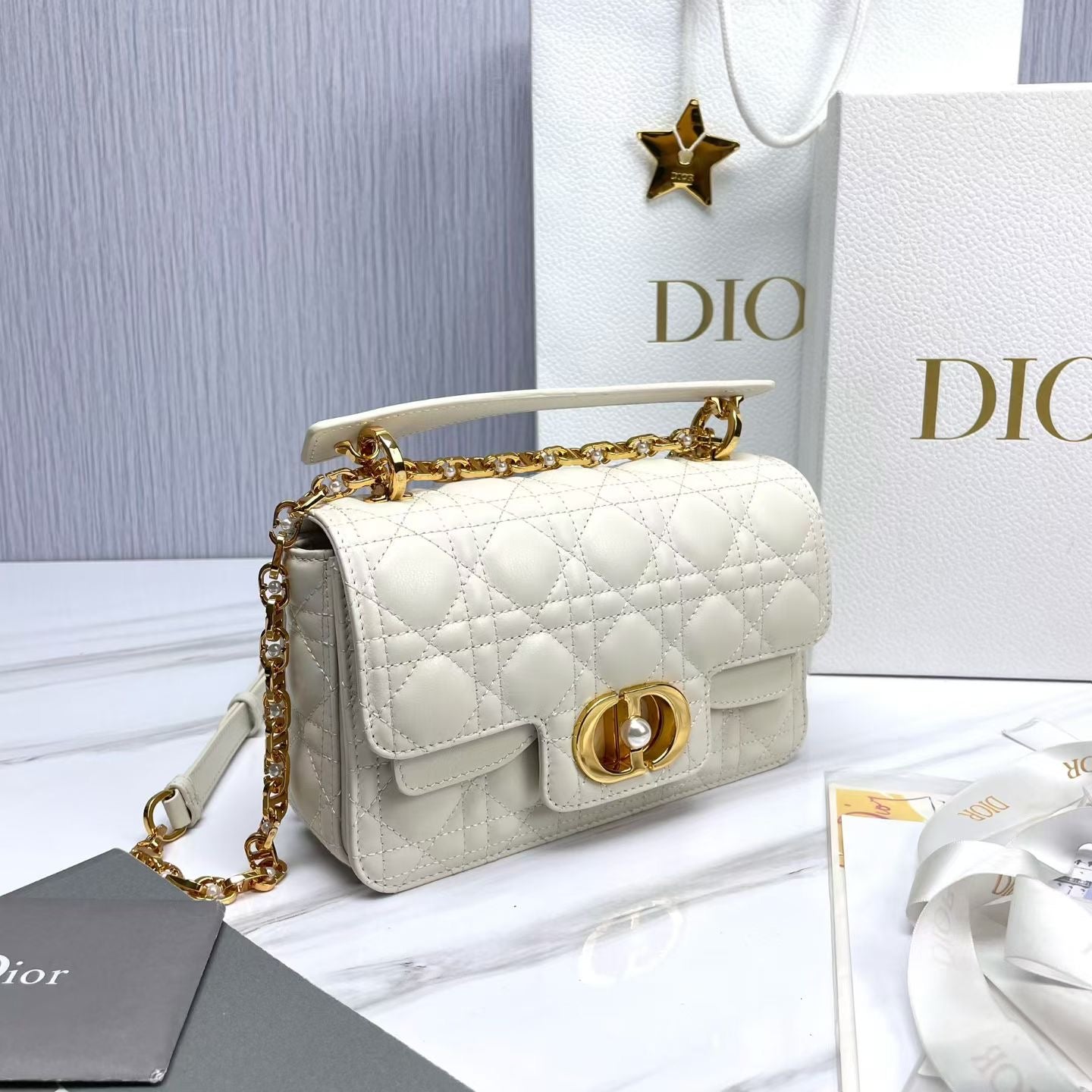 Dior