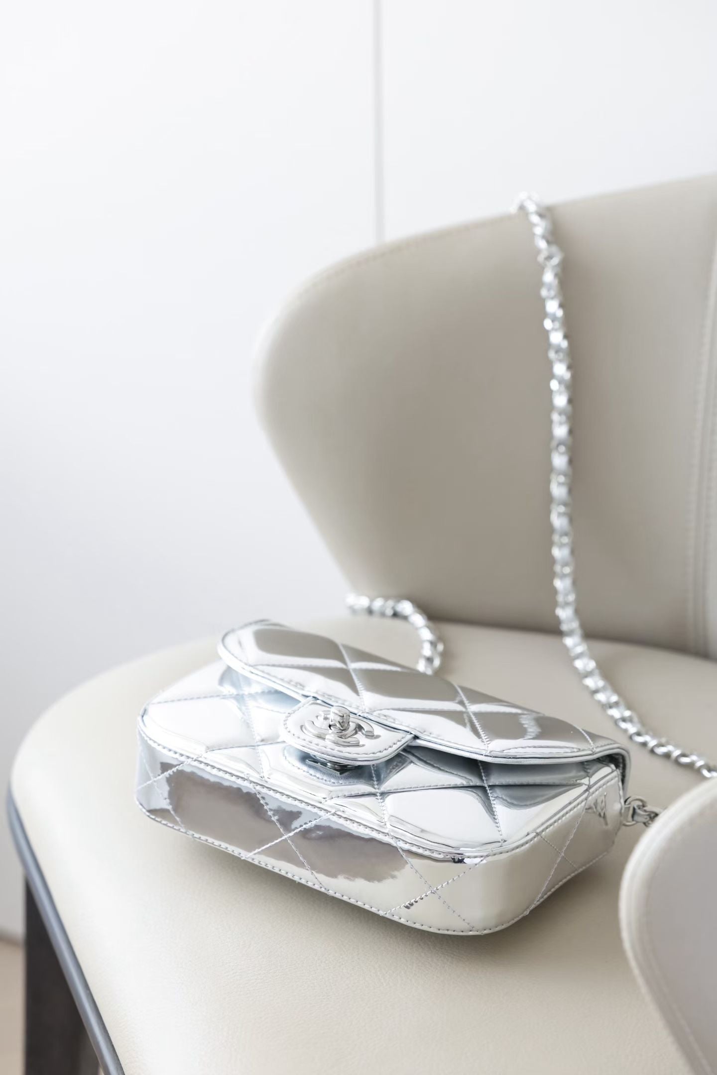 CHANEL SMALL CLUTCH WITH CHAIN