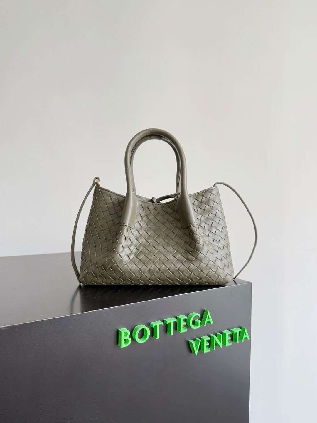BOTTEGA VENETA