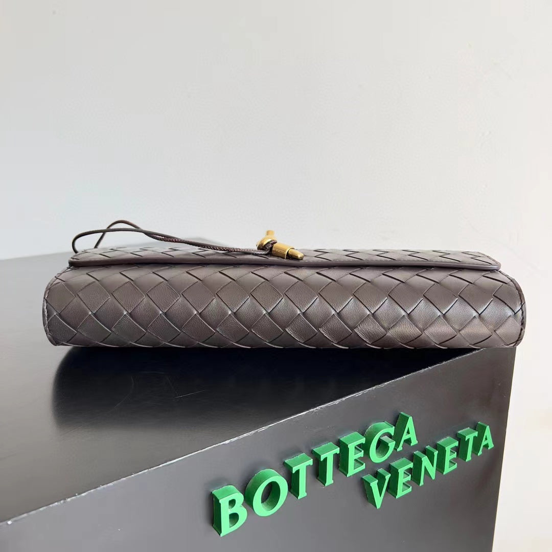 BOTTEGA VENETA