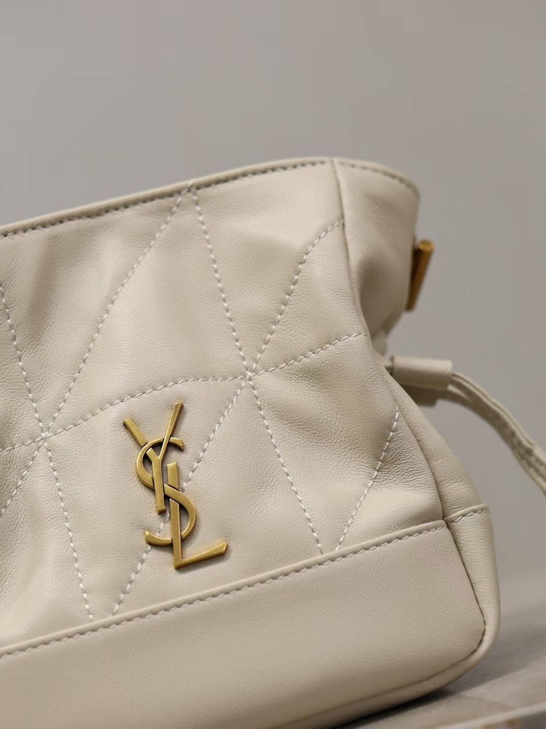 SAINT LAURENT MINI BUCKET BAG