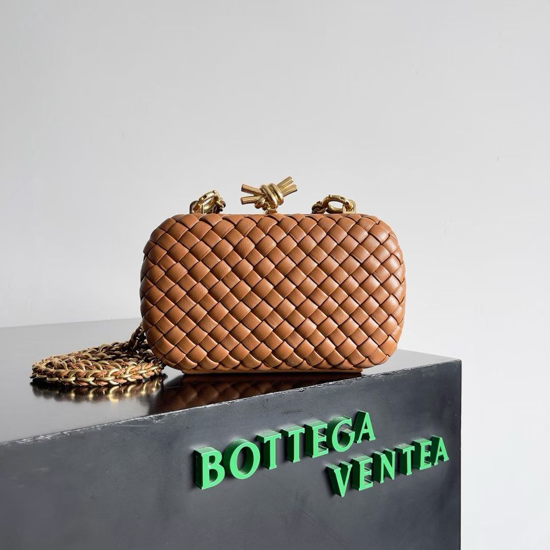 BOTTEGA VENETA