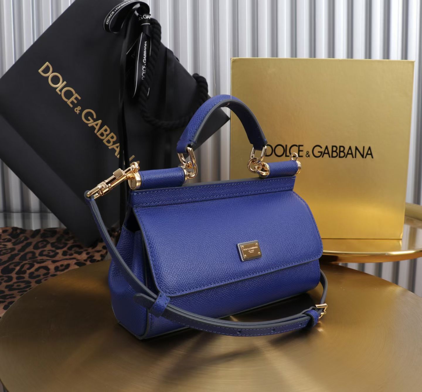 DOLCE & GABBANA
