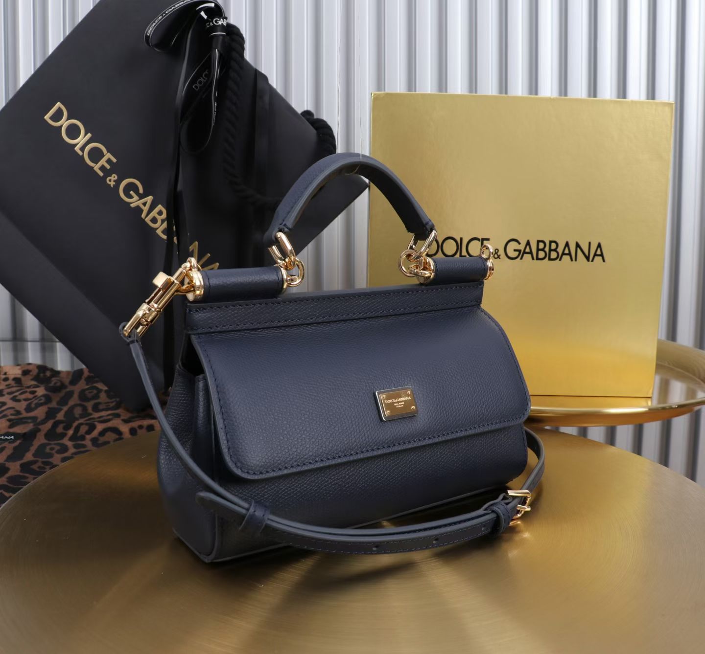 DOLCE & GABBANA