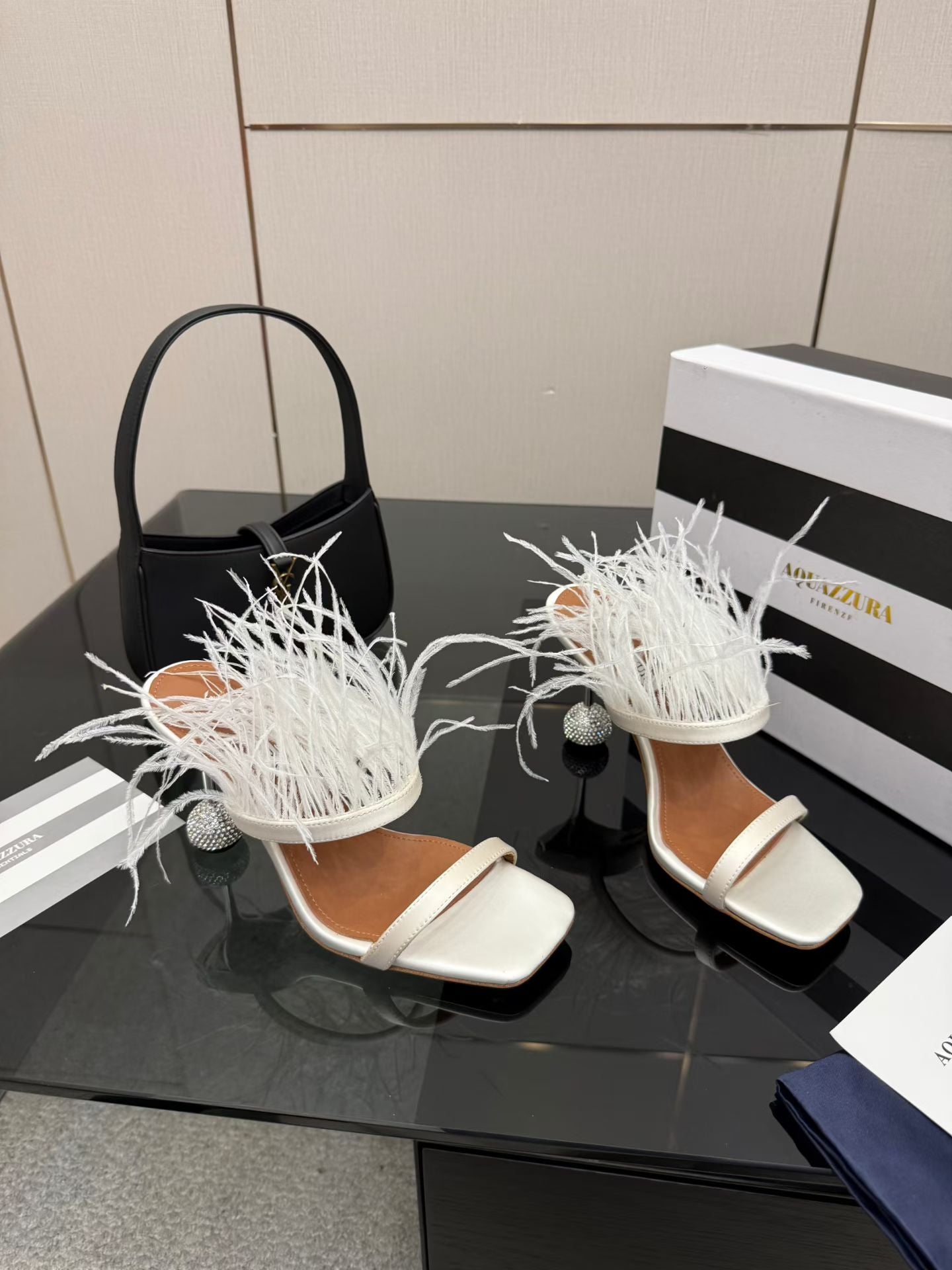 AQUAZZURA