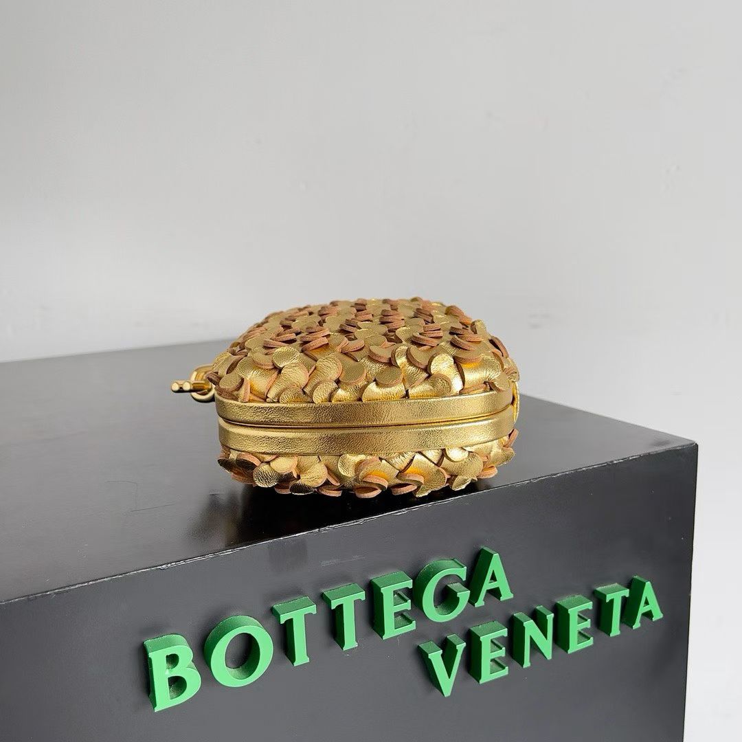 BOTTEGA VENETA