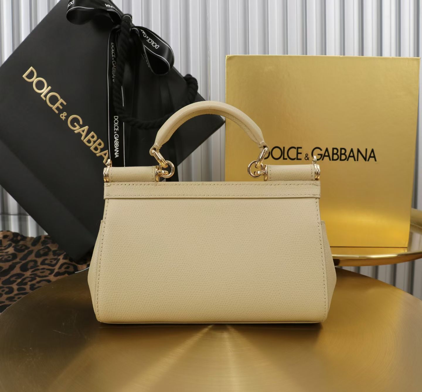 DOLCE & GABBANA