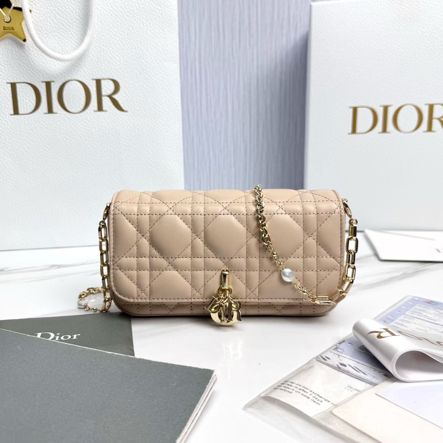 Dior