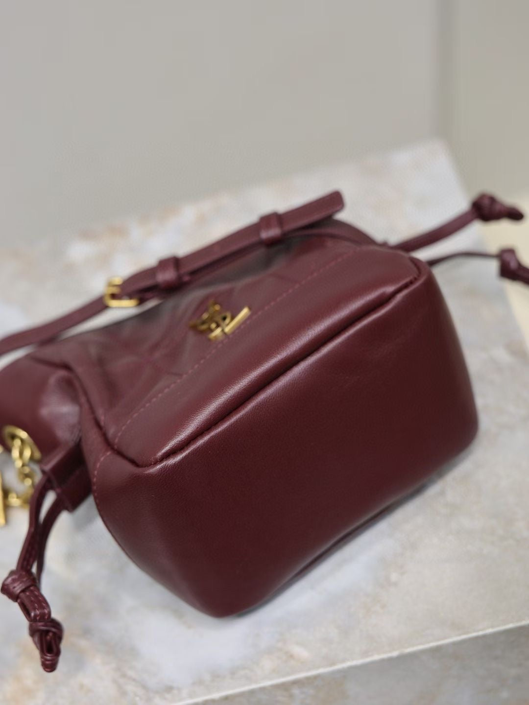 SAINT LAURENT MINI BUCKET BAG