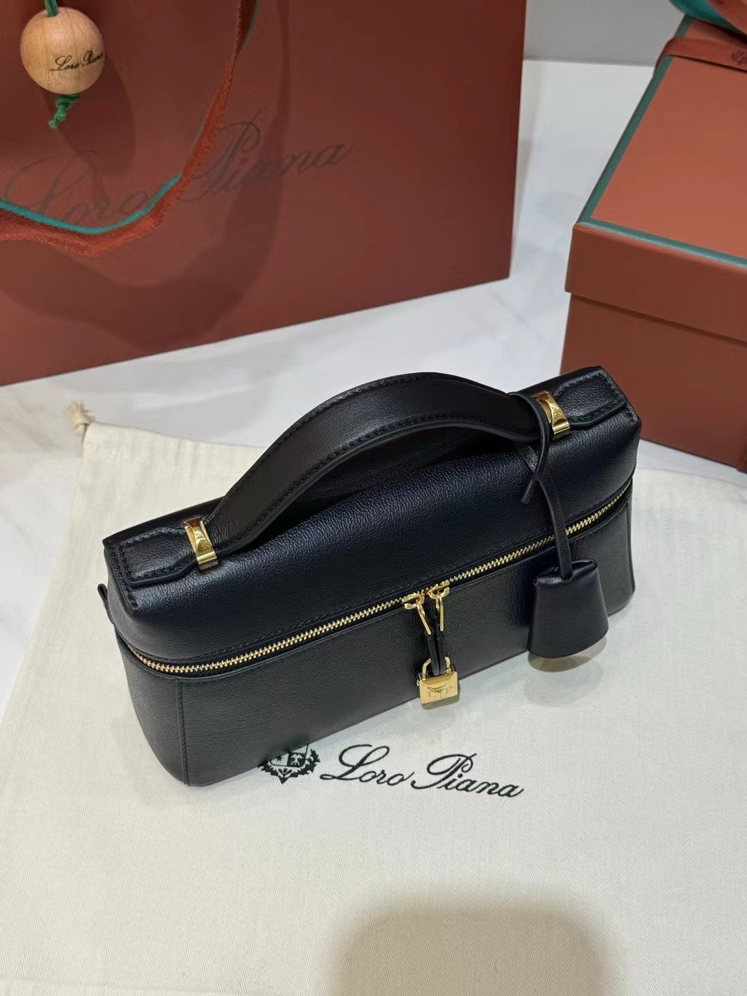 LORO PIANA