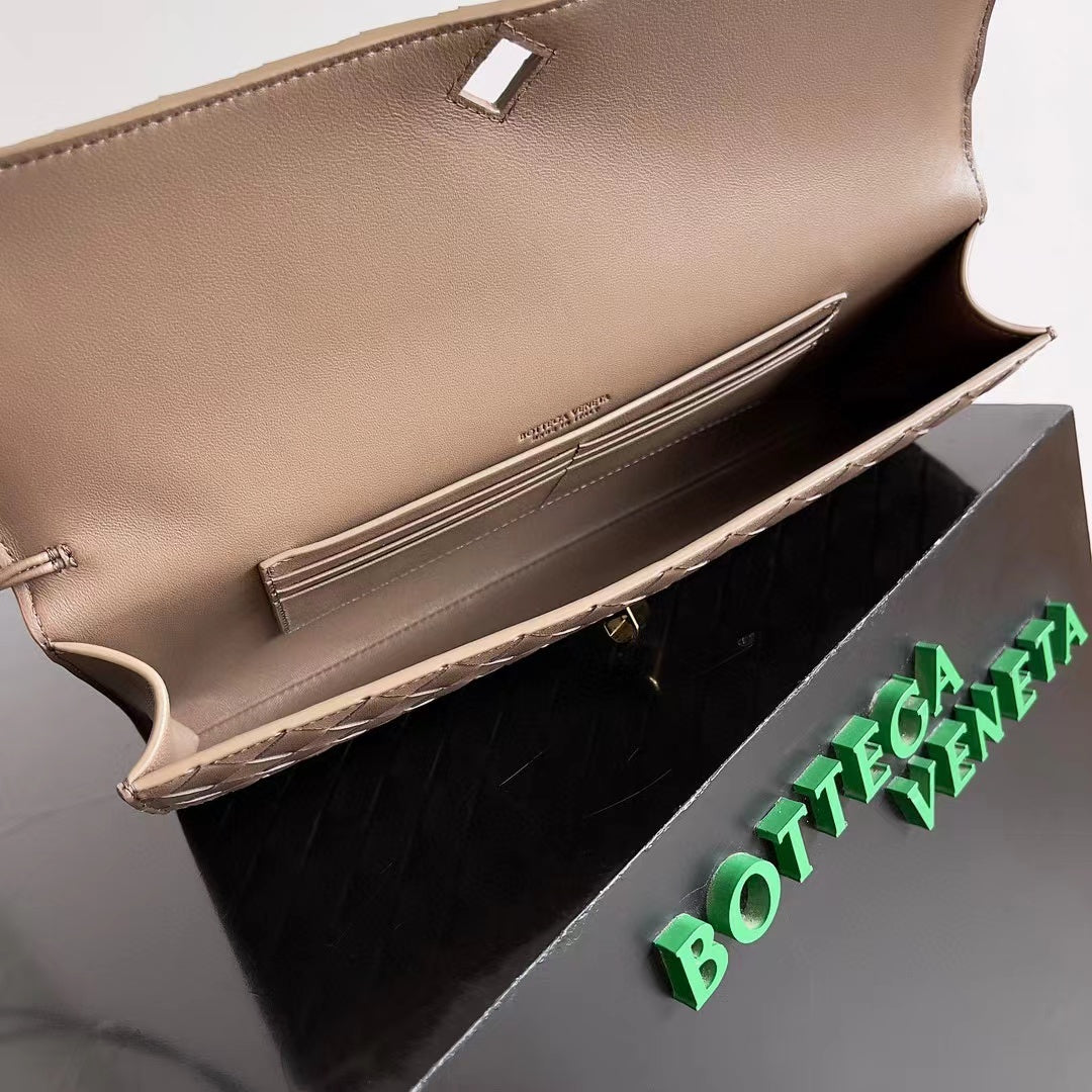 BOTTEGA VENETA