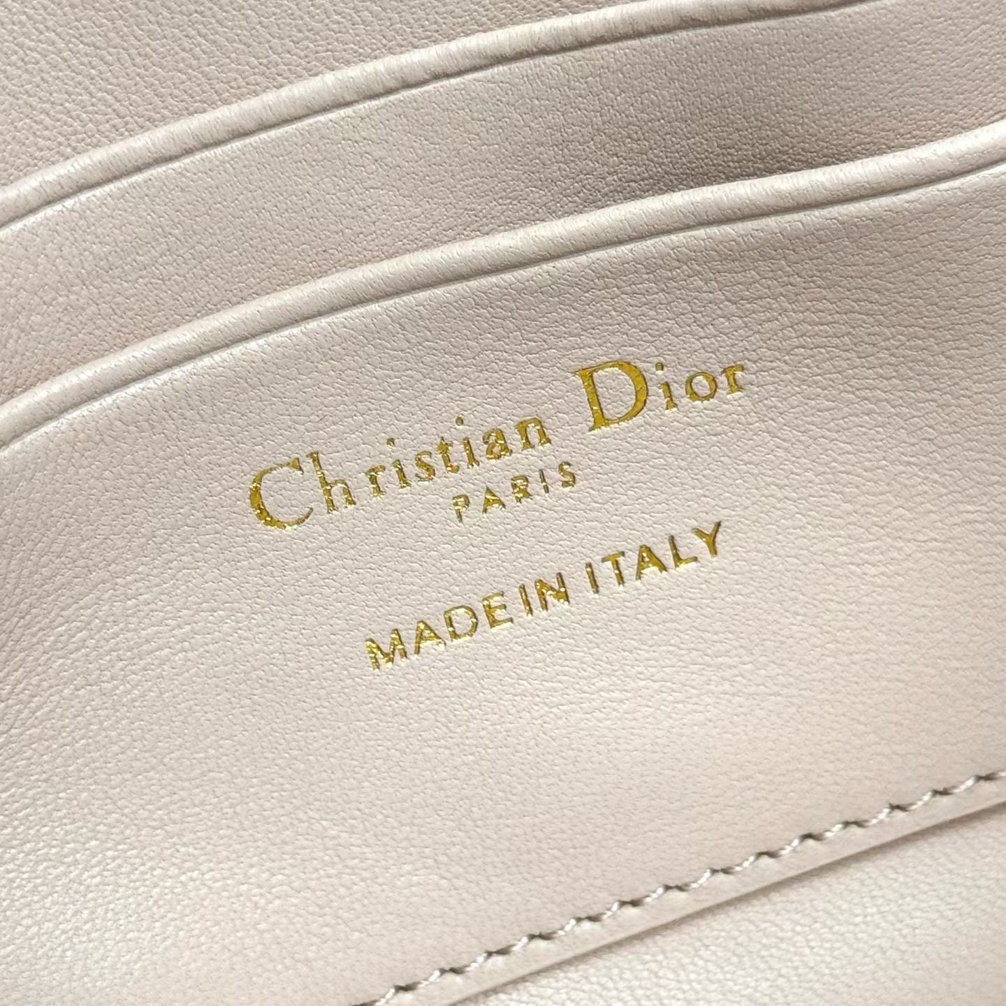 Dior