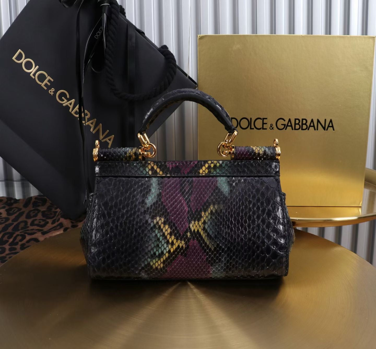 DOLCE & GABANA