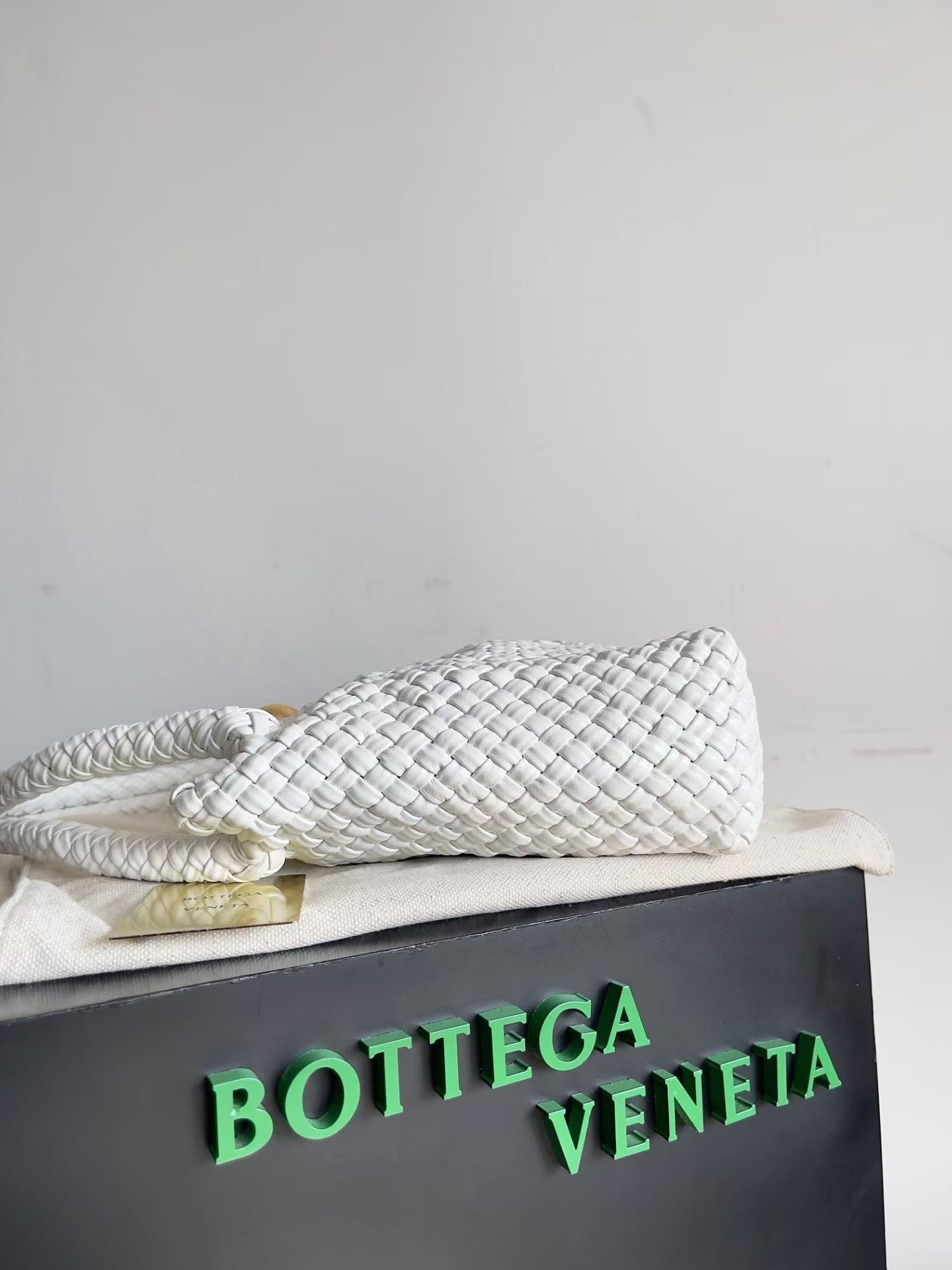 BOTTEGA VENETA