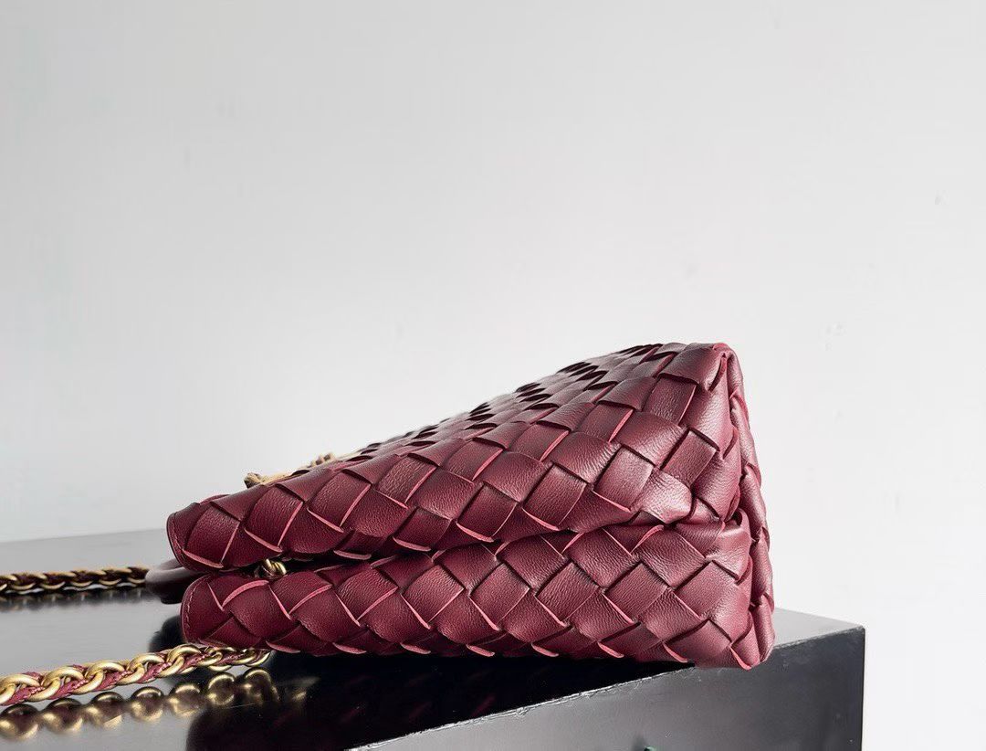 BOTTEGA VENETA