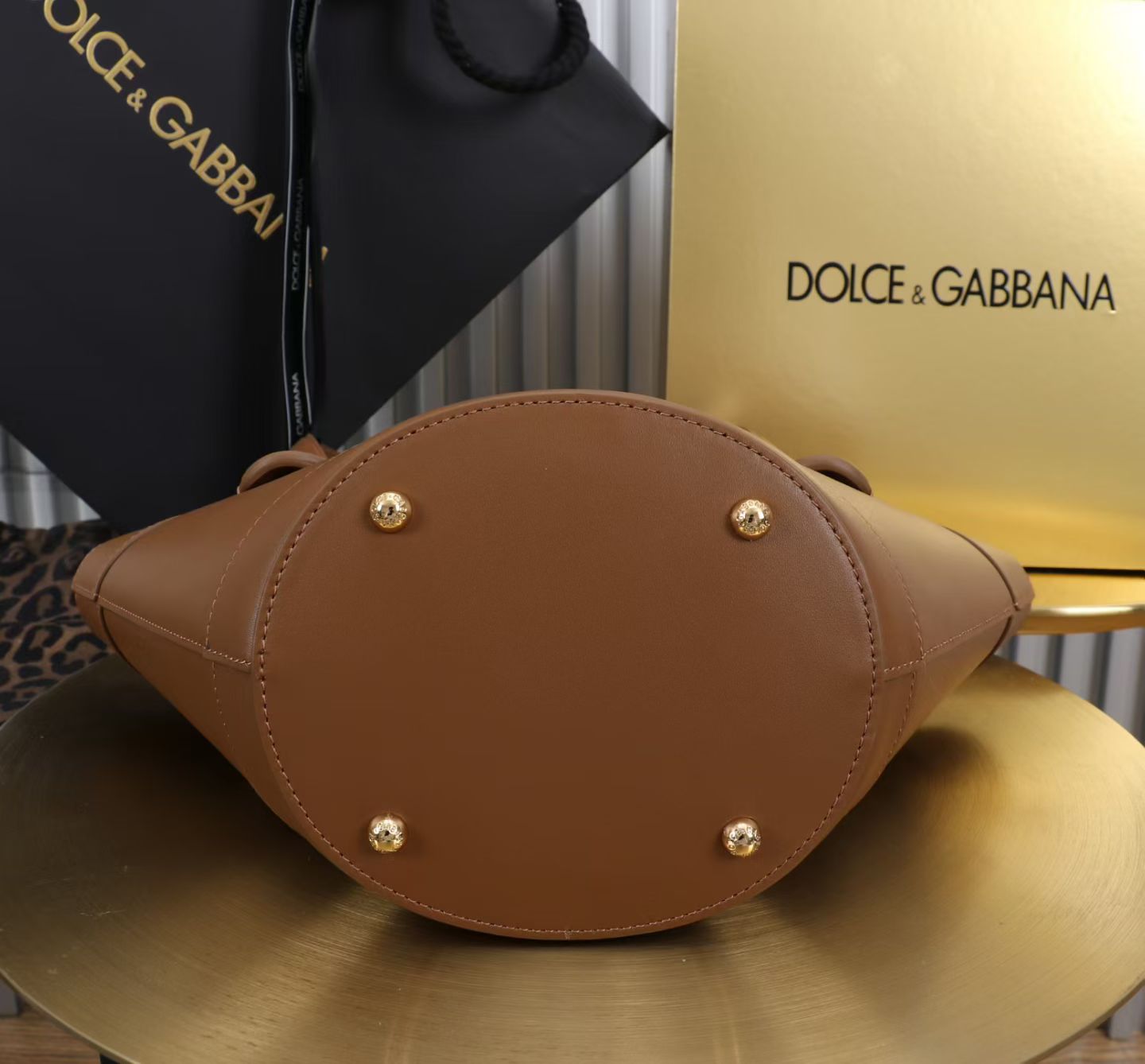 DOLCE & GABBANA