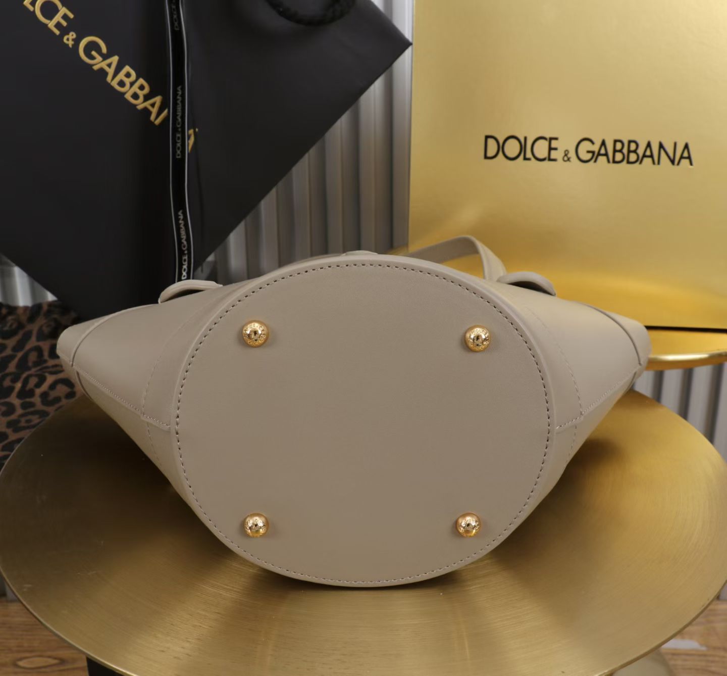 DOLCE & GABBANA