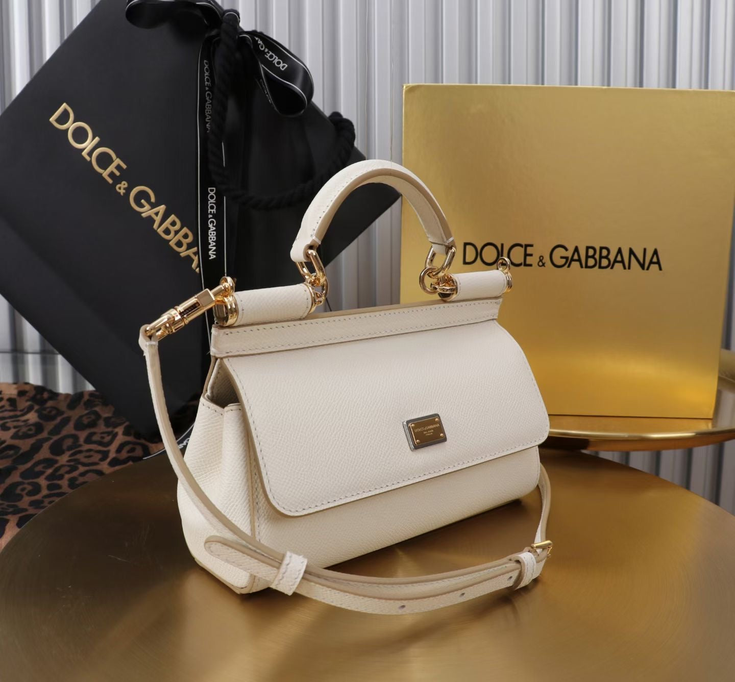 DOLCE & GABBANA
