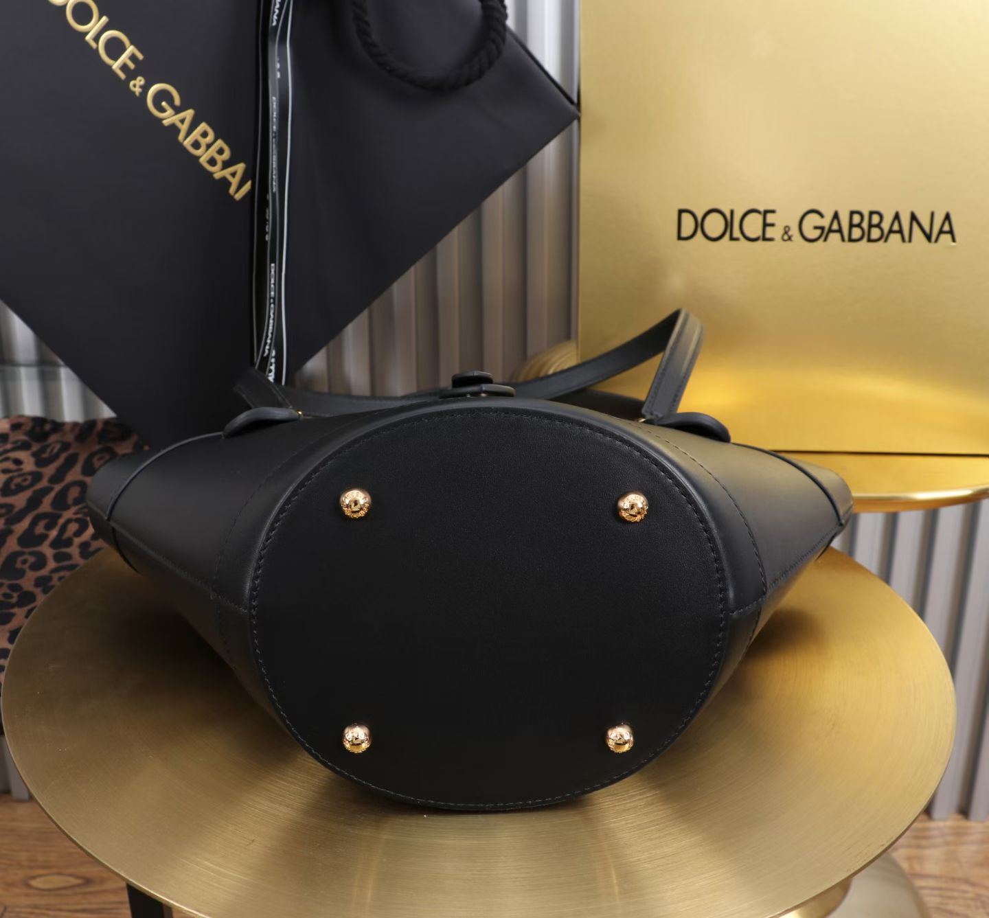 DOLCE & GABBANA