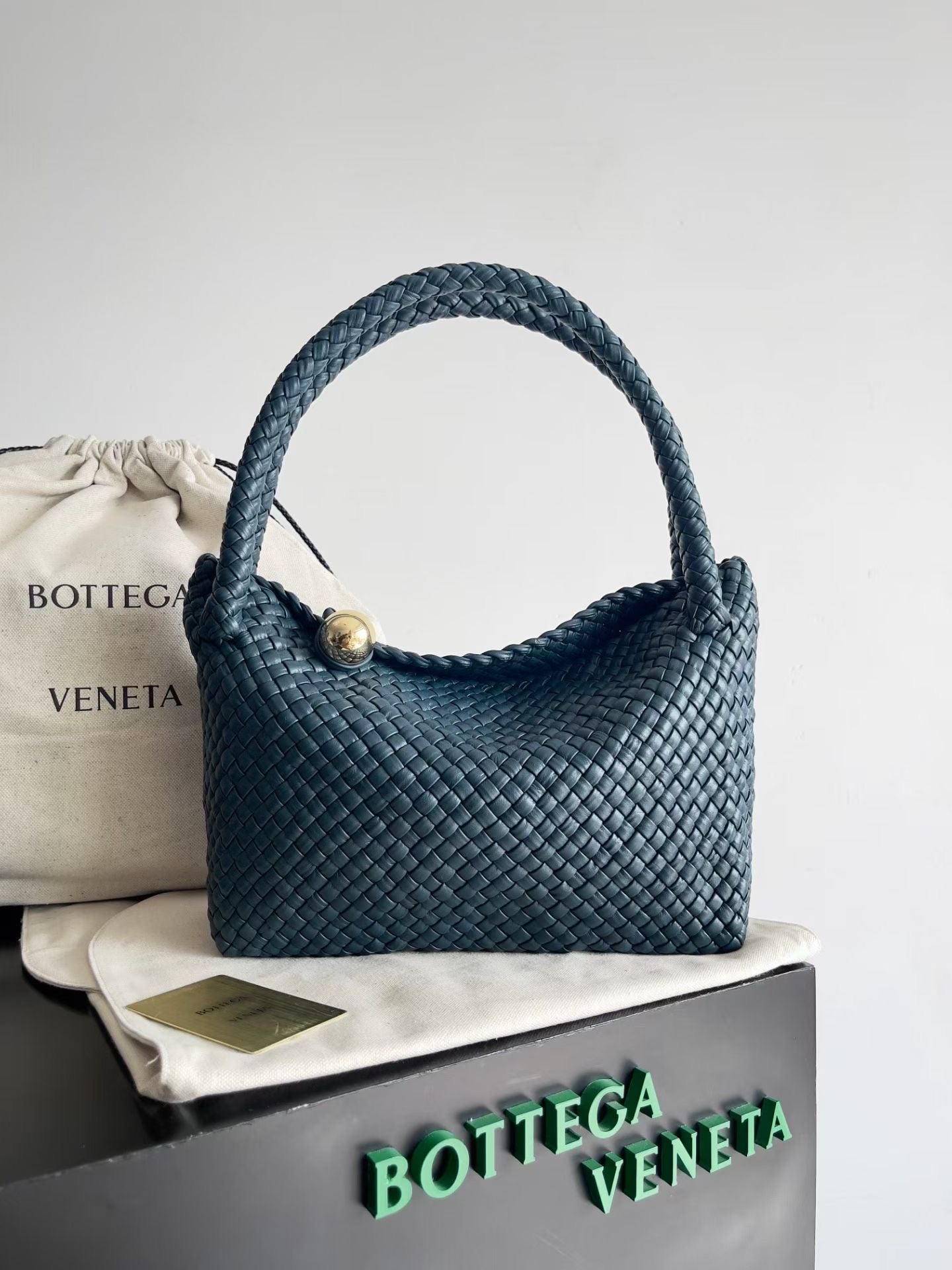 BOTTEGA VENETA