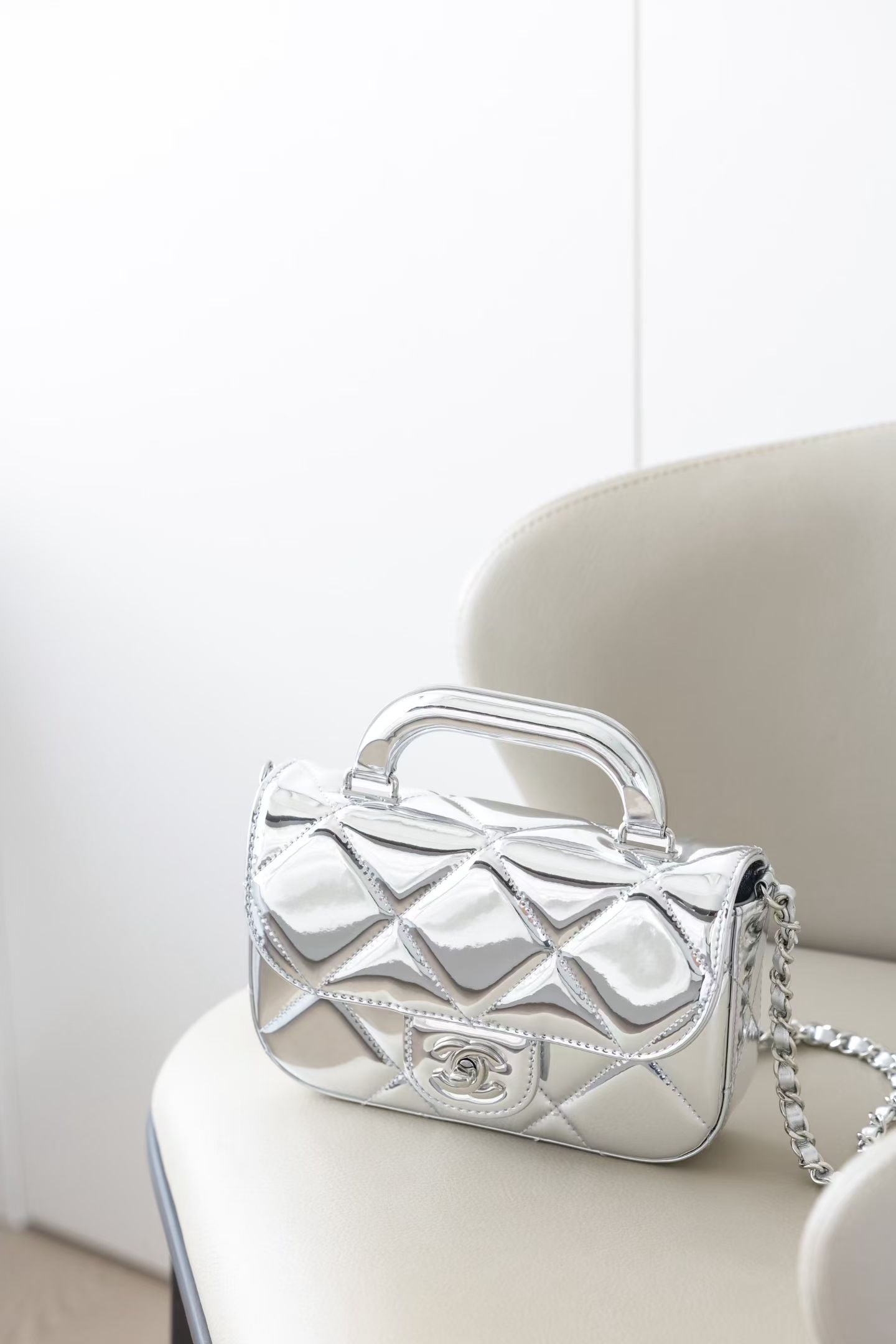 CHANEL SMALL CLUTCH WITH CHAIN