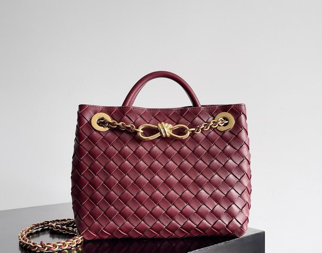 BOTTEGA VENETA