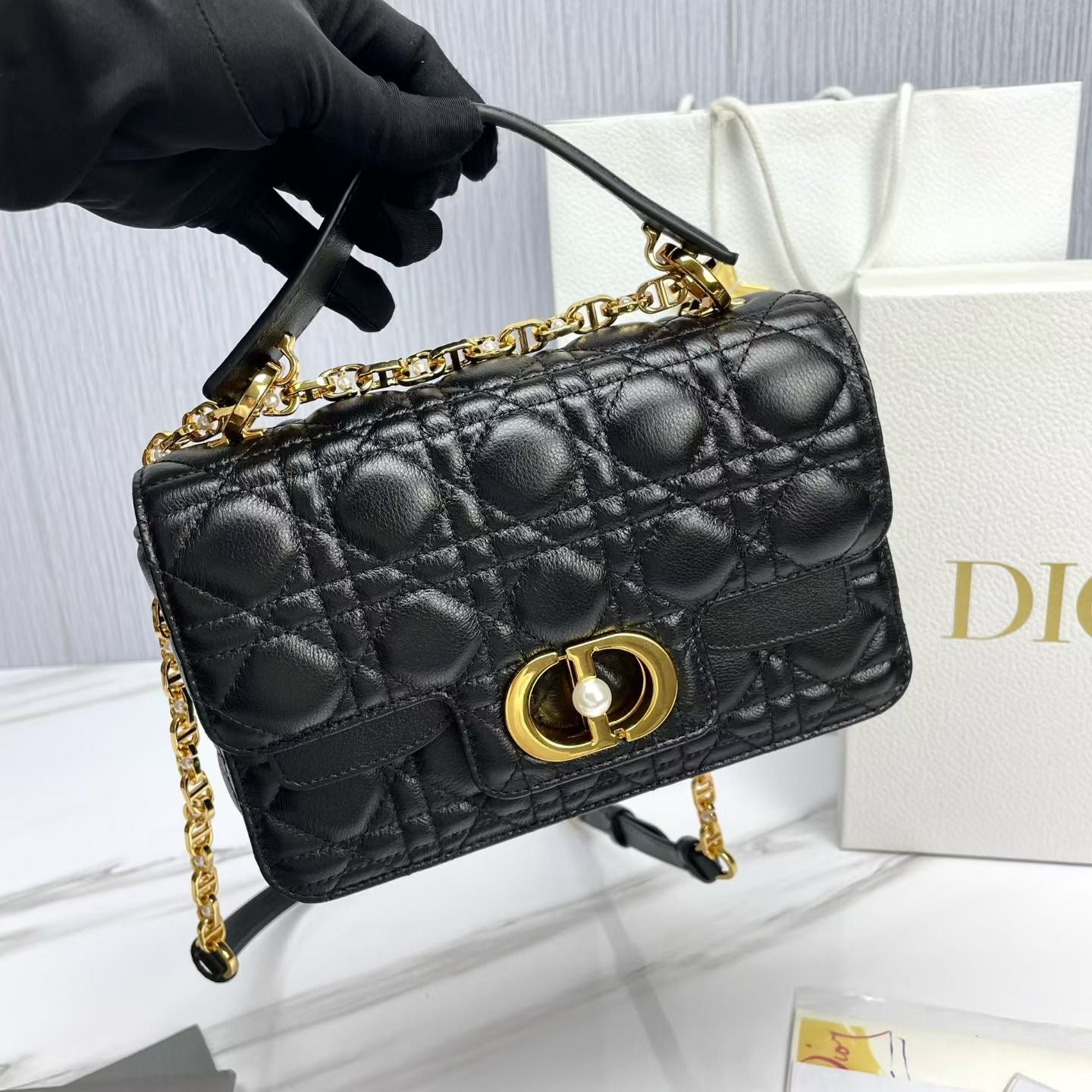 Dior