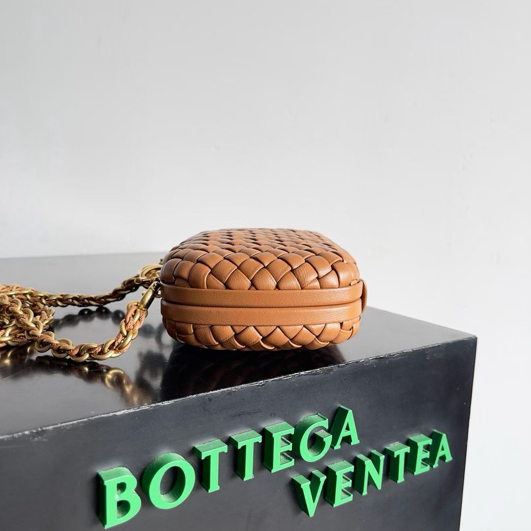 BOTTEGA VENETA